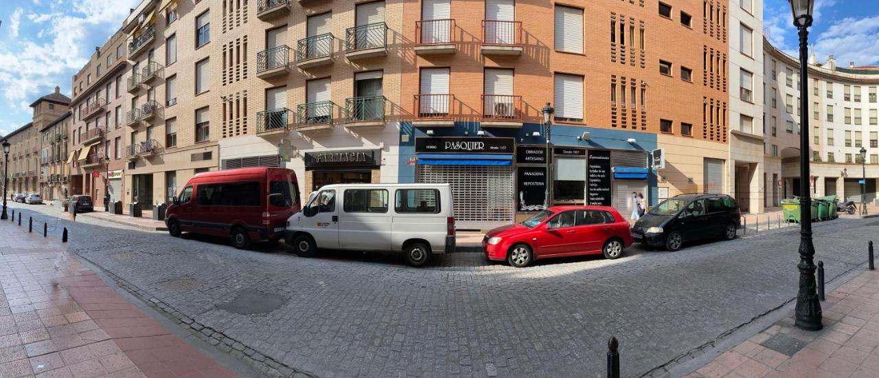 Suite Anna Zaragoza Exteriör bild