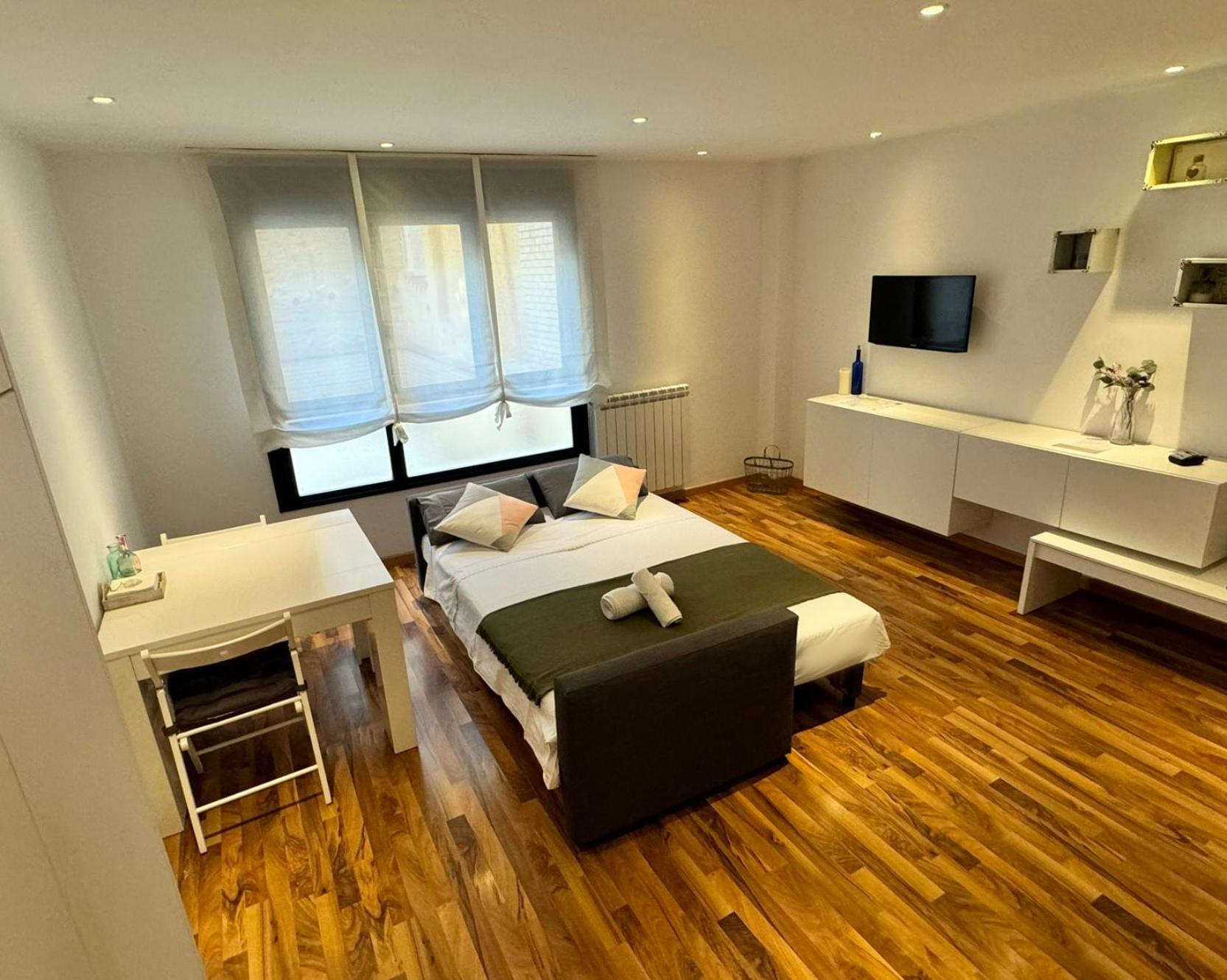 Suite Anna Zaragoza Exteriör bild